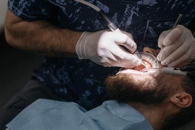 Dental hygienist Dental hygienist